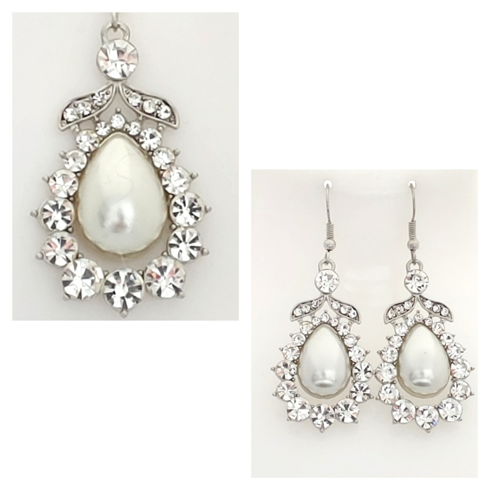 NWOT Shimmering pearly earrings